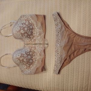Bra and panty set